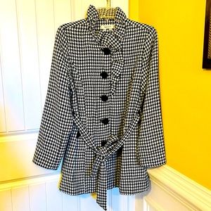 Houndstooth Jacket by Appraisal size Med, black & white, lined, dry clean only